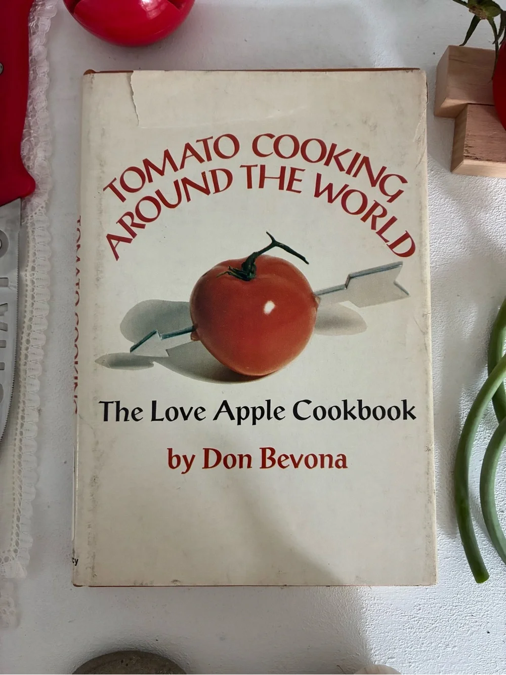Tomato Cooking Around the World by - Red Cover Cookbook